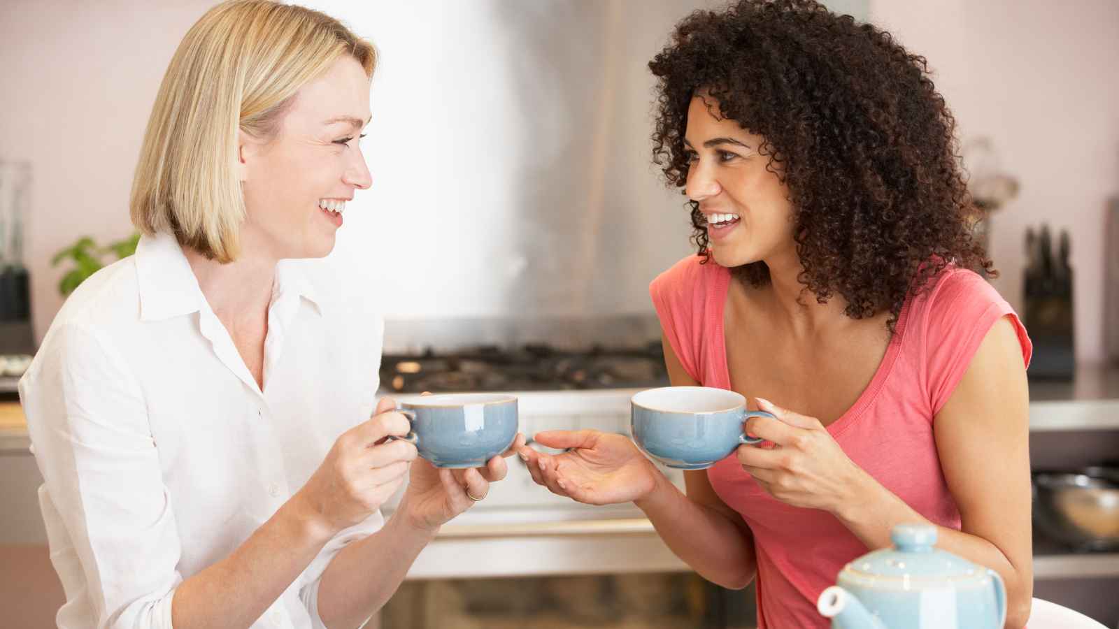 two women having coffee